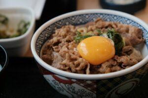 牛丼（日式牛肉蓋飯）