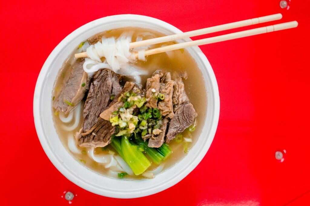 紅燒牛肉麵 · 台式經典