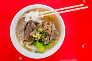 紅燒牛肉麵 · 台式經典